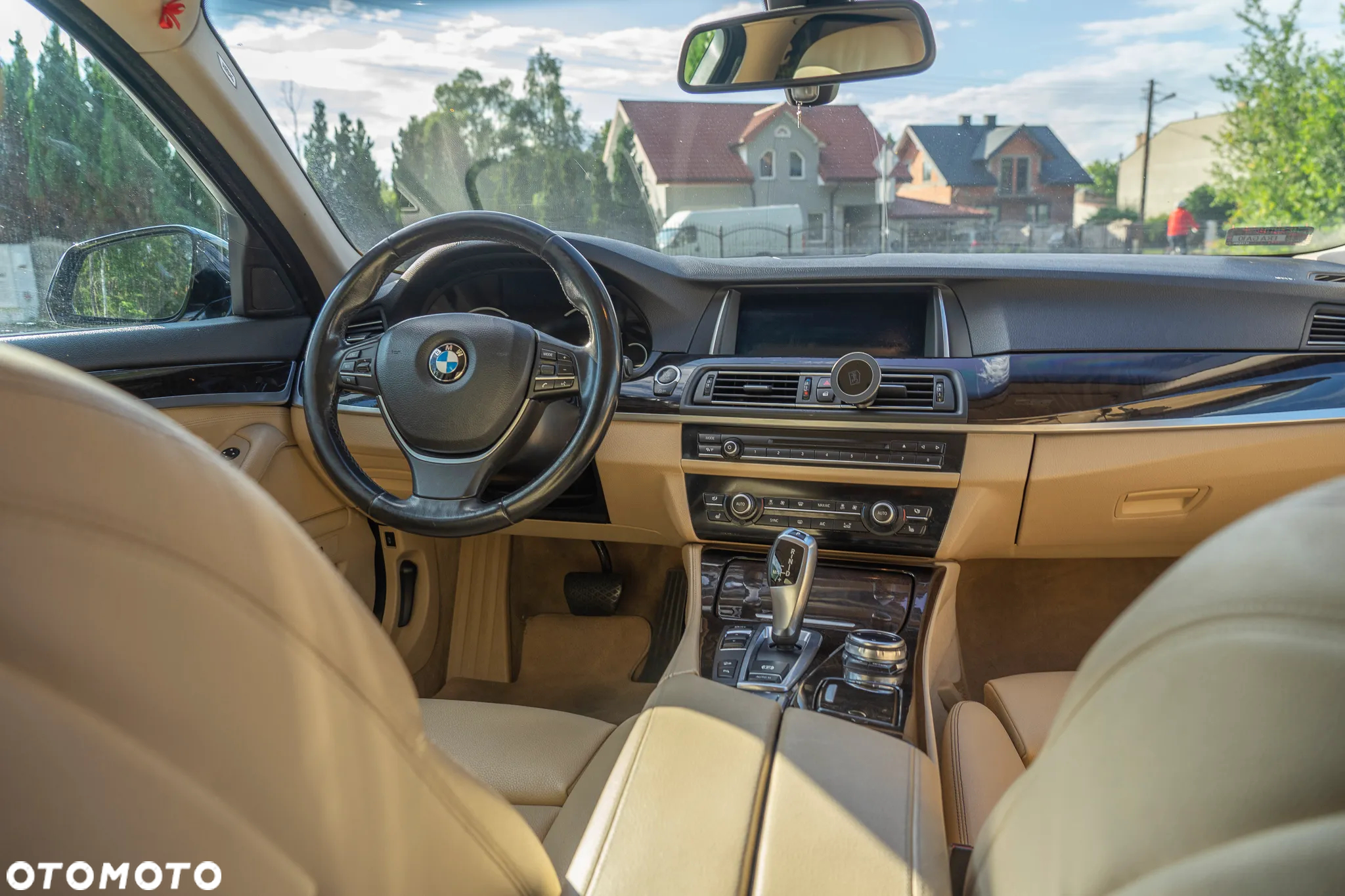 BMW Seria 5 525d xDrive Luxury Line - 24