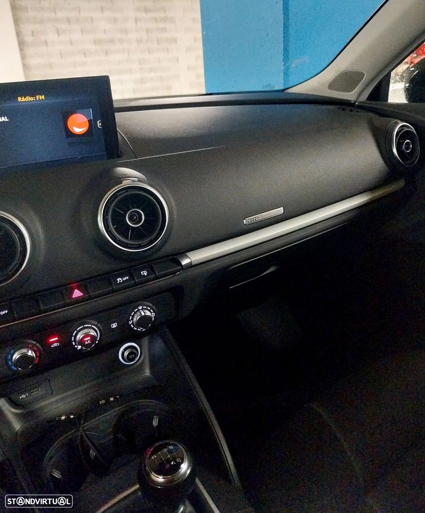 Audi A3 Sportback 1.6 TDI Attraction - 12