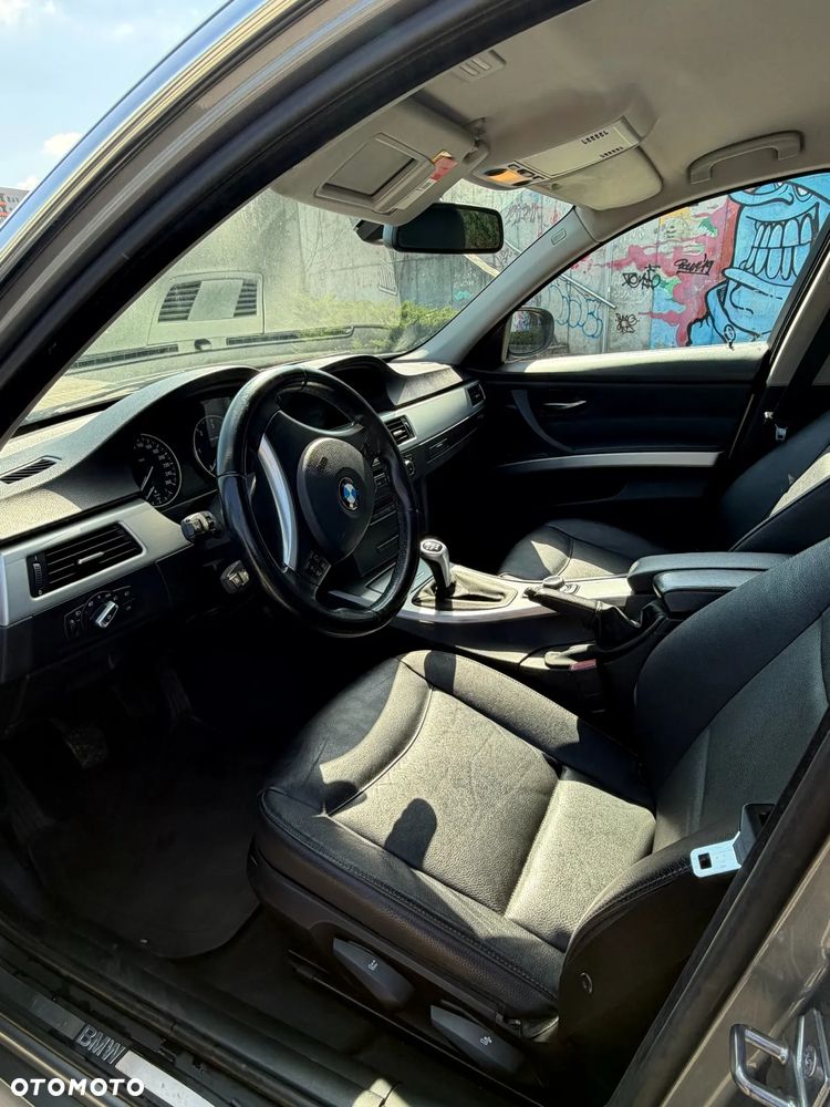 BMW Seria 3 320d DPF - 27