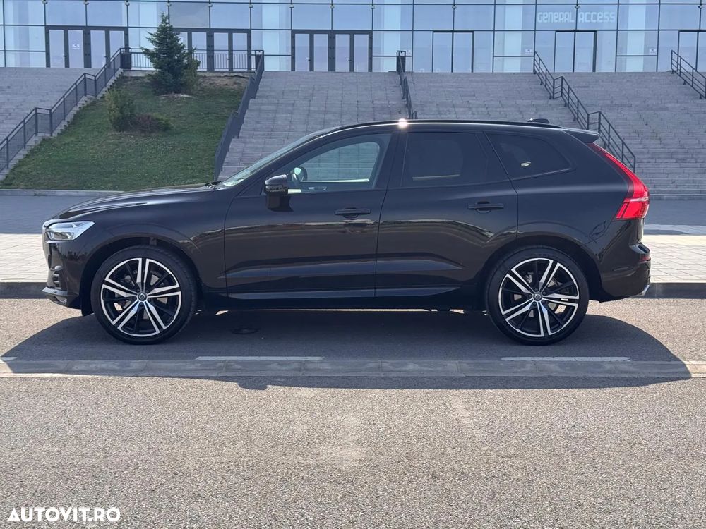 Volvo XC 60 B4 MHEV AWD R-Design - 5