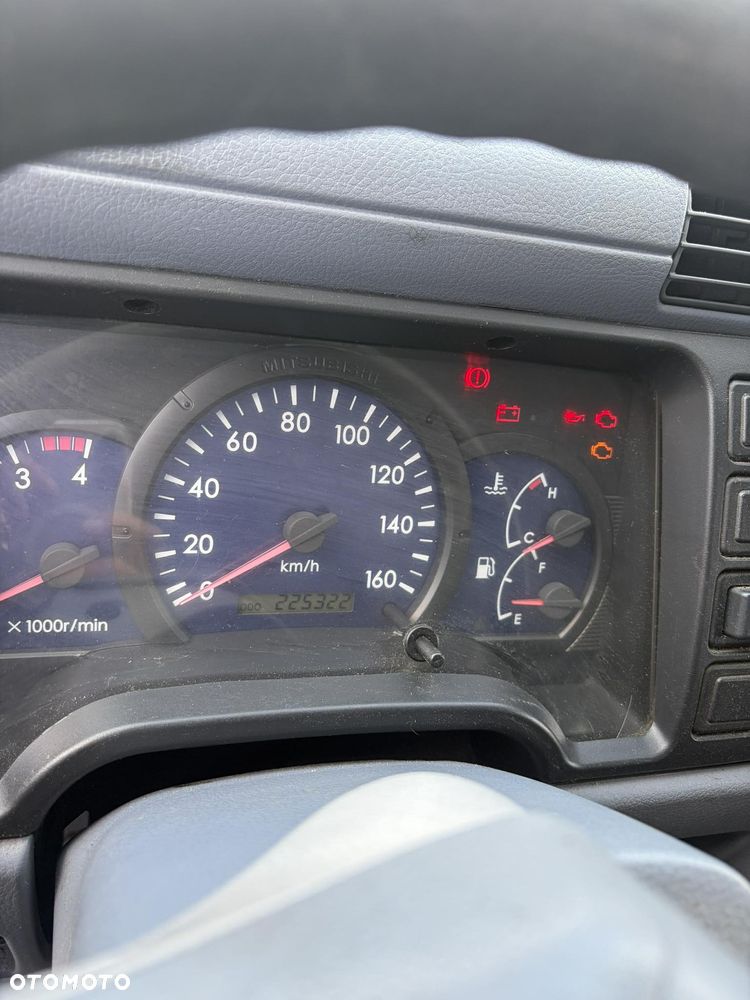 Mitsubishi Canter 3C15 - 4