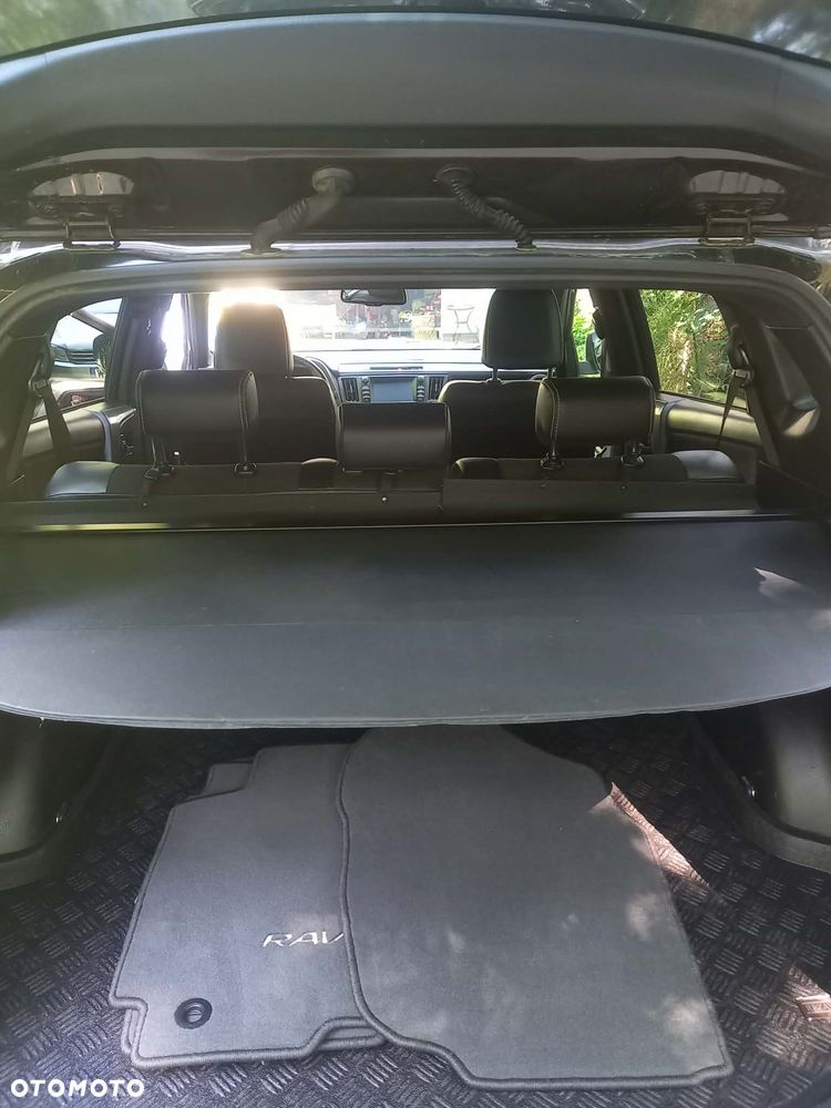 Toyota RAV4 2.0 D-4D Sprint 4x2 - 5