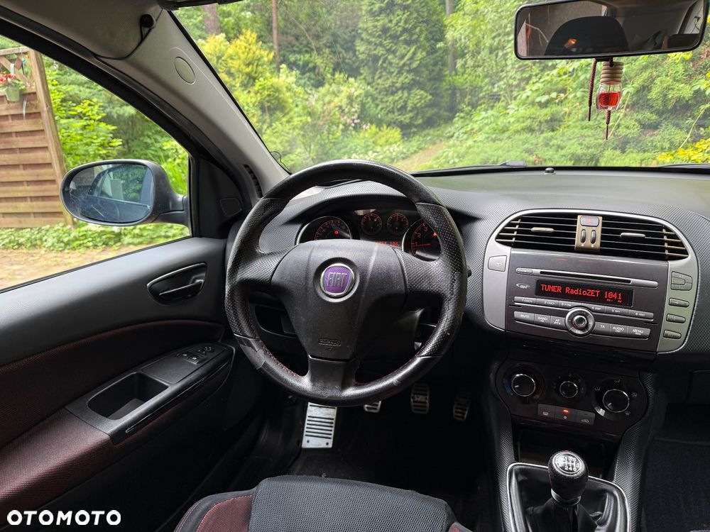 Fiat Bravo 1.4 T-JET 16V Dynamic - 17