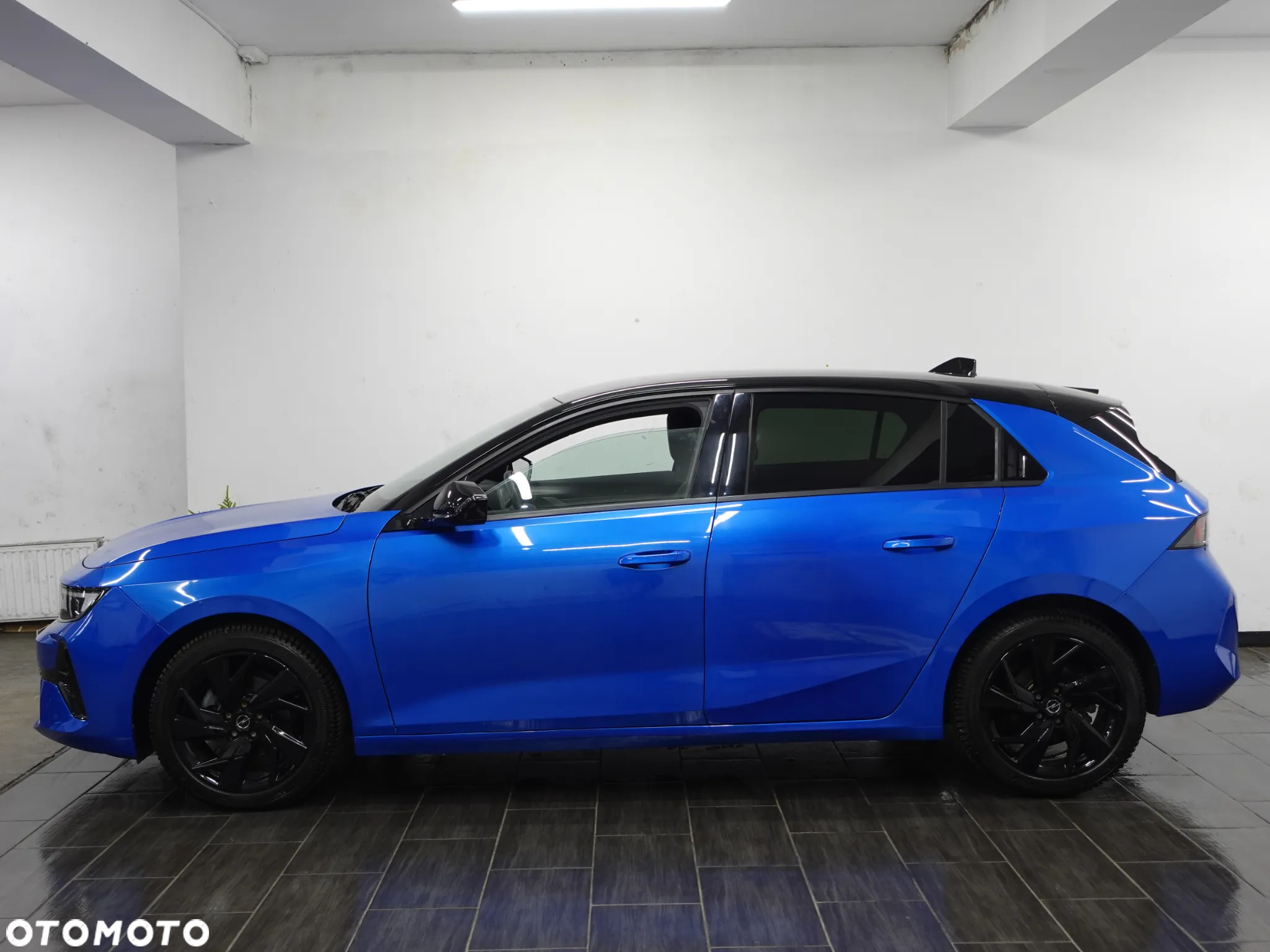 Opel Astra 1.2 Turbo GS Line - 4