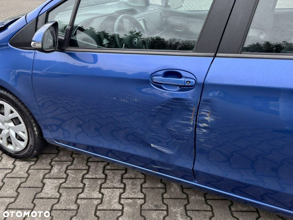 Toyota Yaris - 16