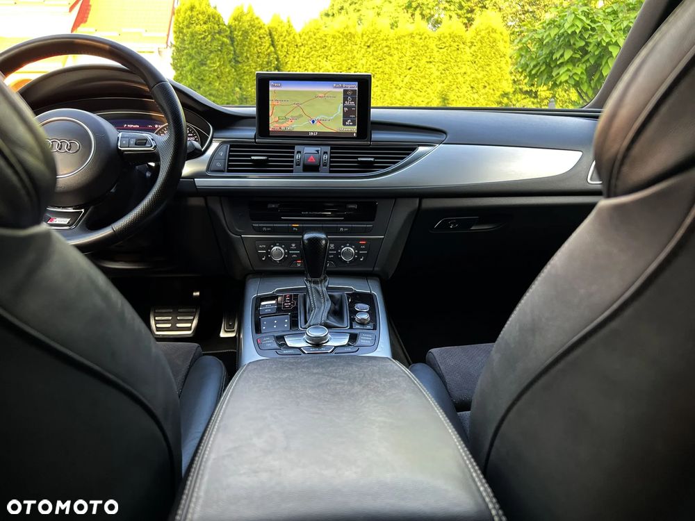 Audi A6 Avant 2.0 TDI Ultra S tronic - 29