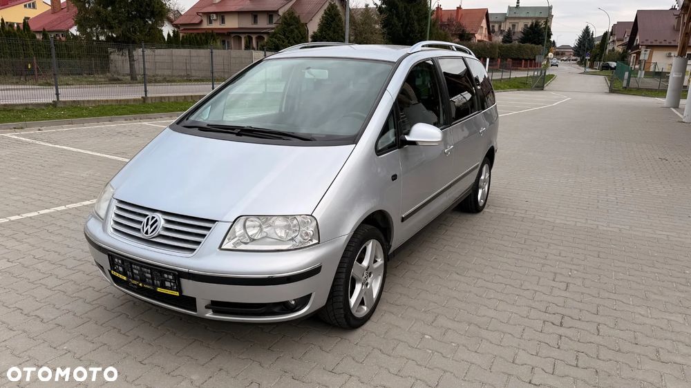 Volkswagen Sharan 2.0 TDI Highline - 1