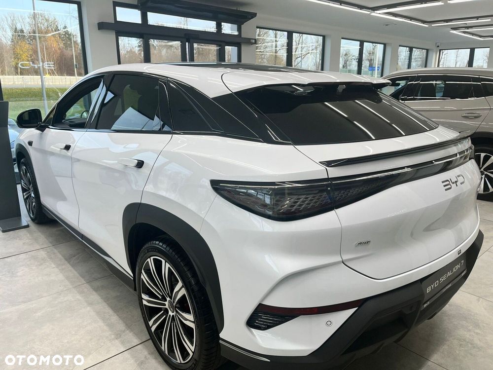 BYD Sealion 7 - 4