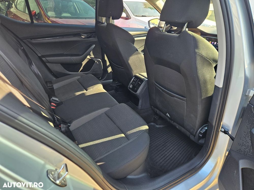 Skoda Octavia 2.0 TDI DSG Ambition - 7