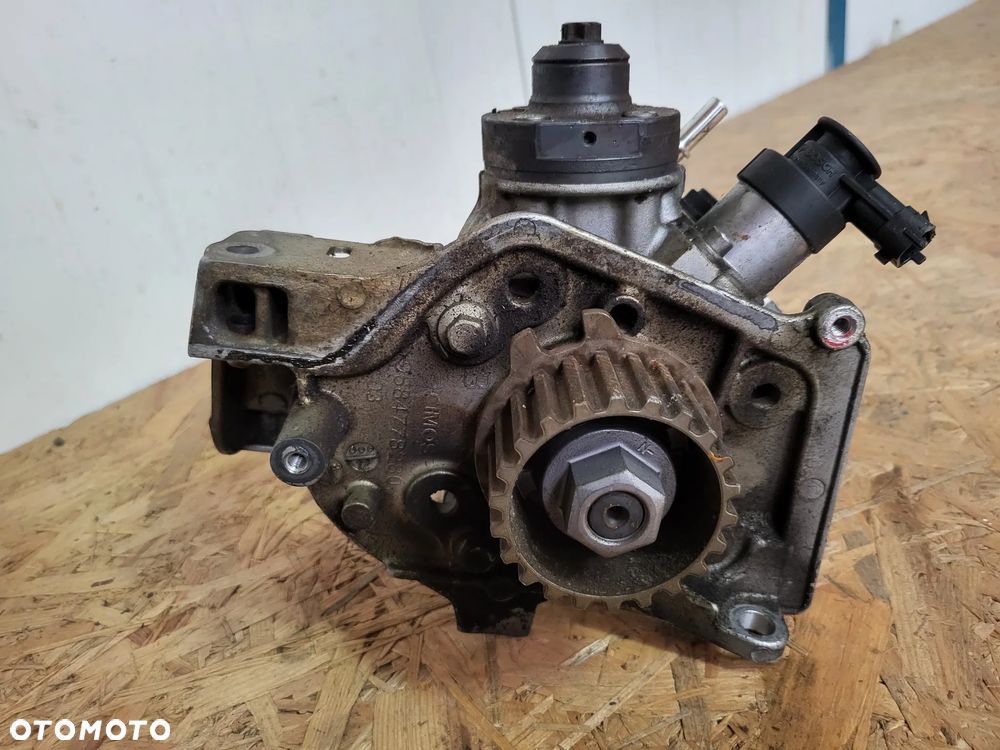 Pompa wtryskowa Peugeot Citroen 1.6 E HDI - 2