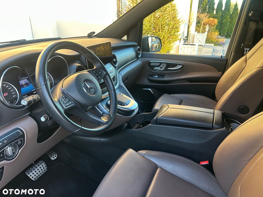 Mercedes-Benz Klasa V 300 d lang 4Matic 9G-TRONIC Exclusive Edition - 8