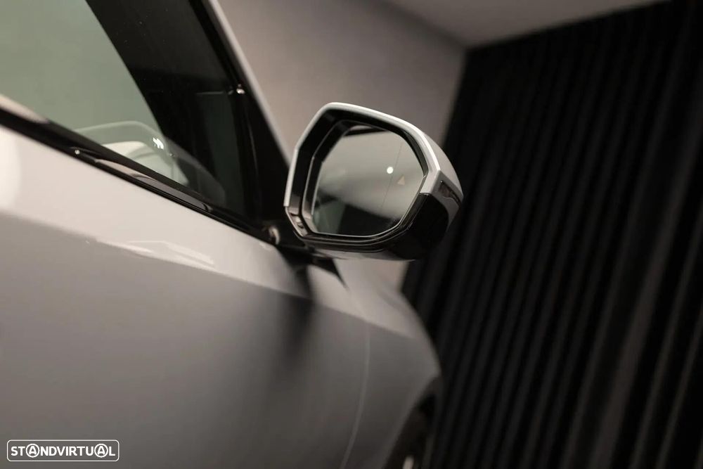 BMW 530 e Pack Desportivo M - 50