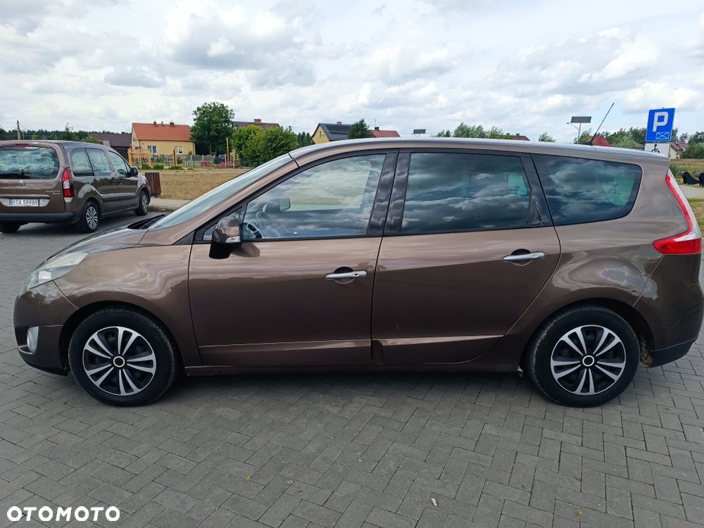 Renault Grand Scenic - 2