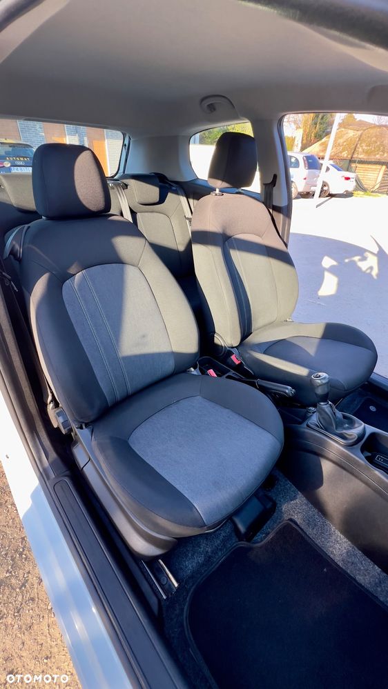 Fiat Punto - 16