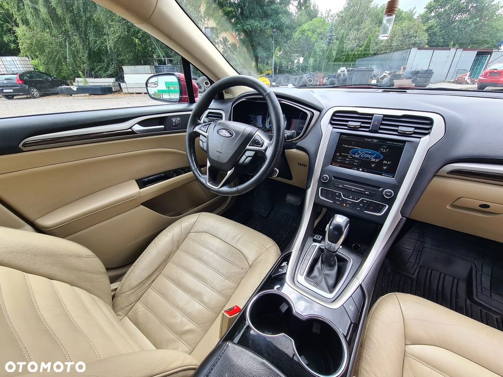 Ford Mondeo 2.0 Hybrid Titanium - 26