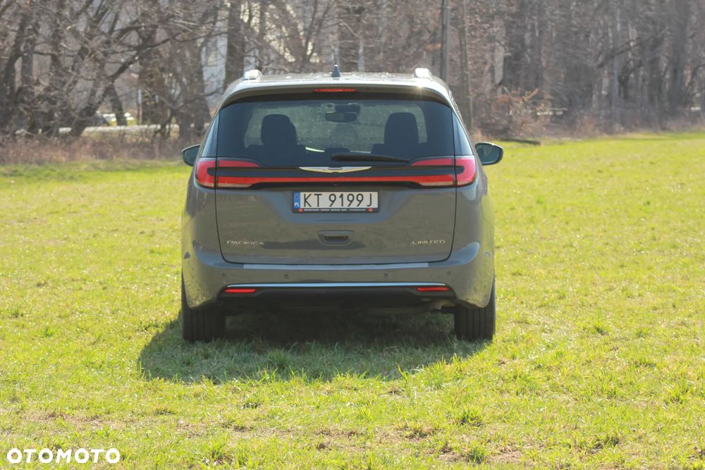 Chrysler Pacifica - 7