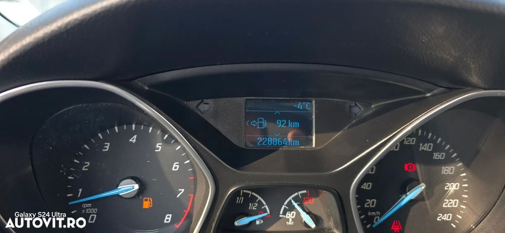 Ford Focus 1.0 EcoBoost Start Stop Trend - 9