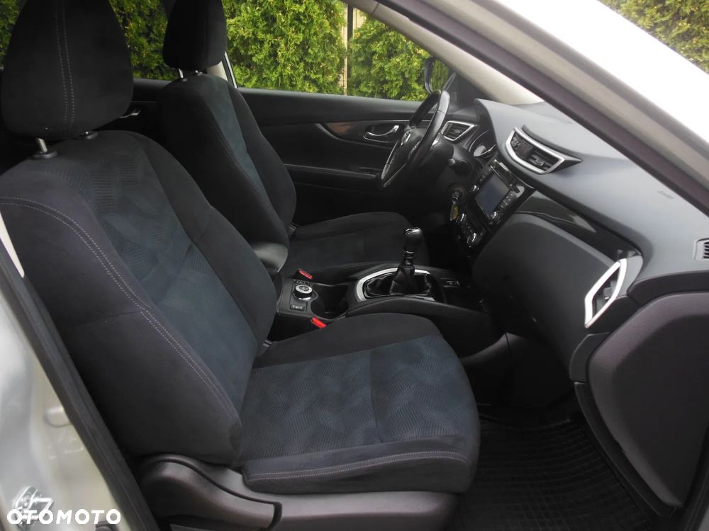 Nissan X-Trail 1.6 DCi Tekna 4WD EU6 - 24
