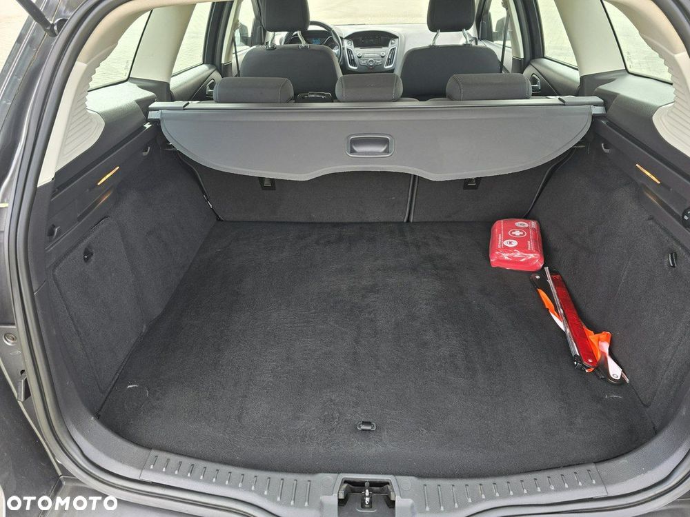 Ford Focus - 17