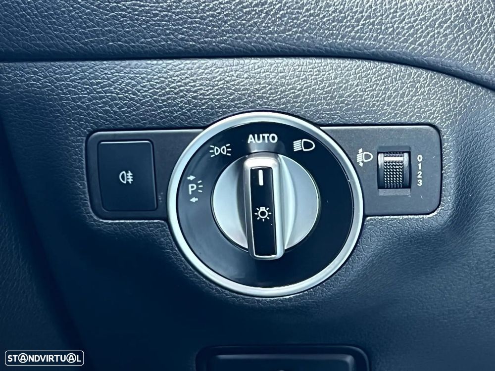 Mercedes-Benz CLA 180 - 20