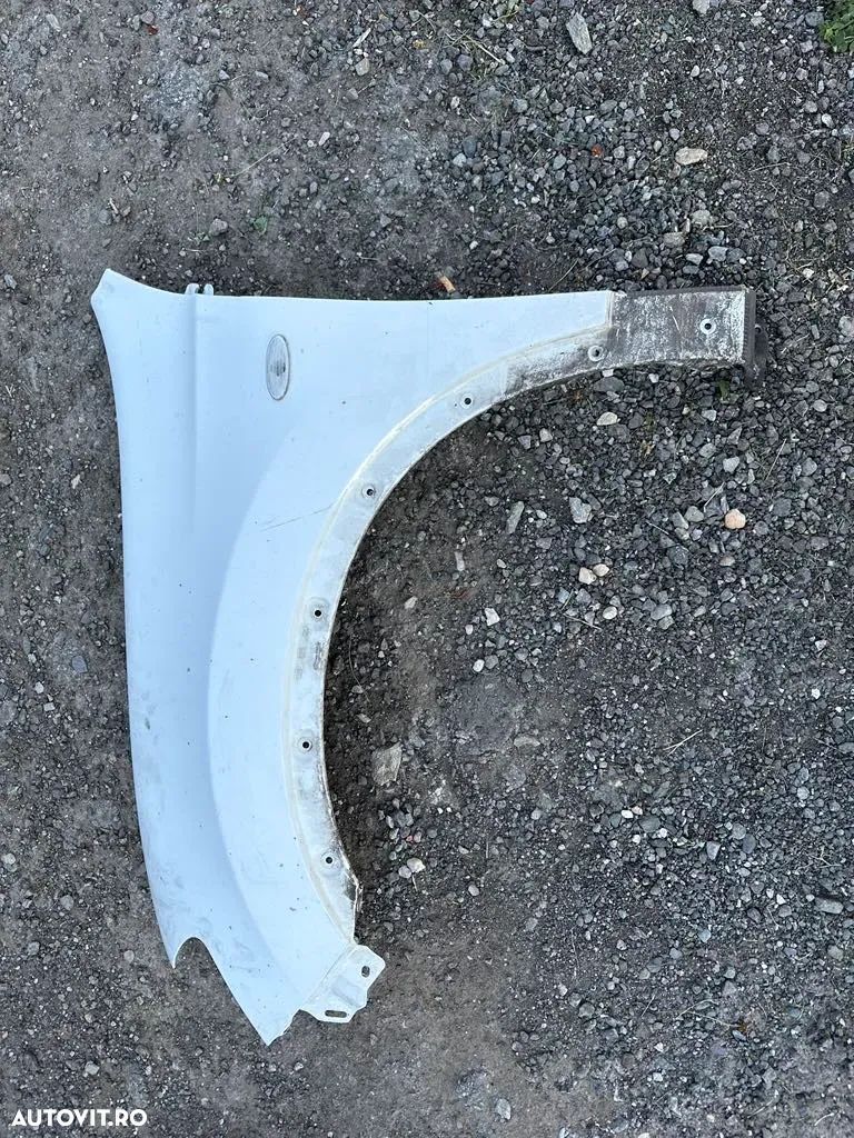 Aripă stânga Nissan Qashqai 2006-2010 - 1