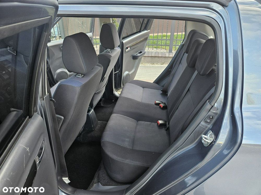 Suzuki Swift 1.3 GS / Premium 4WD - 9