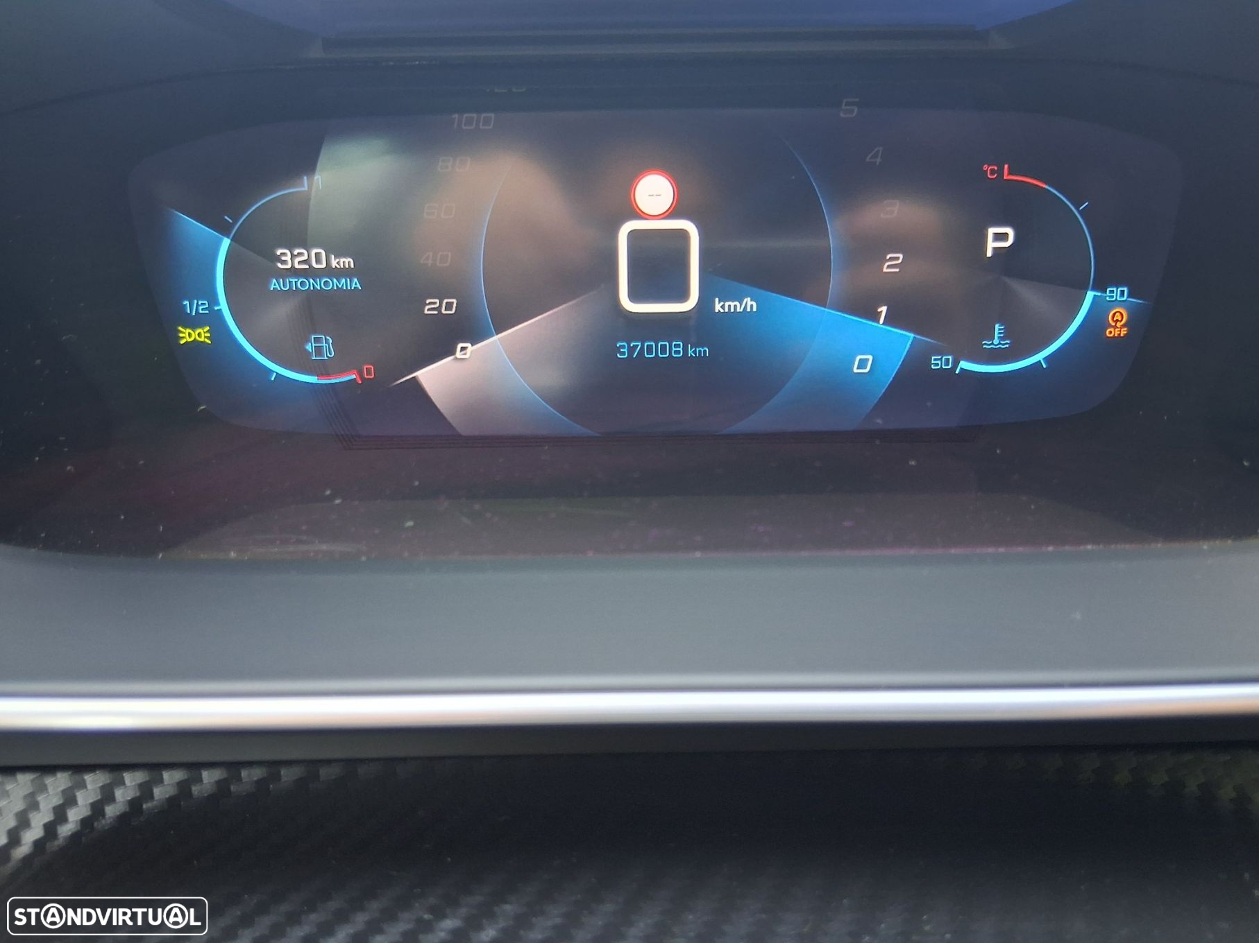 Peugeot 2008 1.2 PureTech GT Line EAT8 - 32