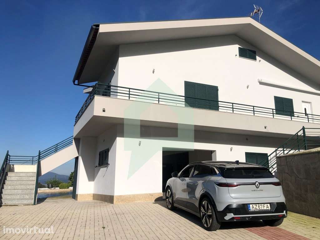 Moradia individual V4, de dois andares, em Quintiães, Barcelos. - Grande imagem: 4/32