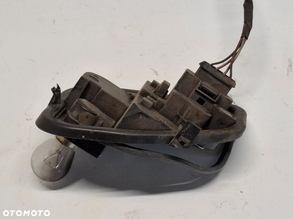 WKLAD LAMPY TYL TYLNY AUDI A6 C6 KOMBI 04-08 SLASK WYSYLKA VAT - 1