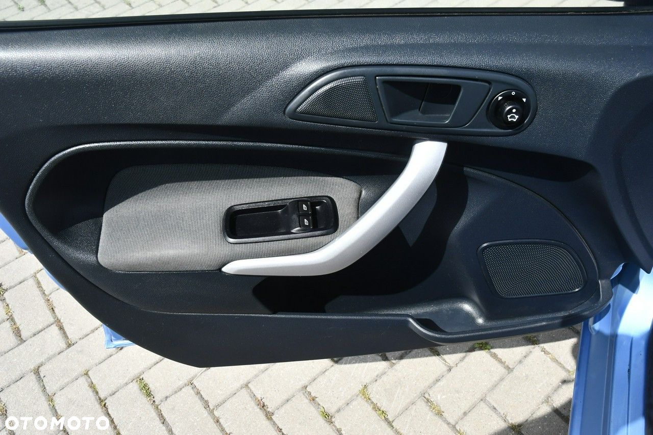 Ford Fiesta - 13