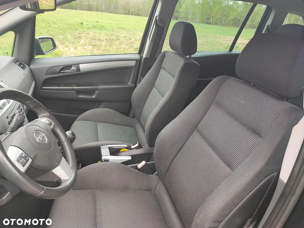 Opel Zafira 2.0 Turbo Sport - 23