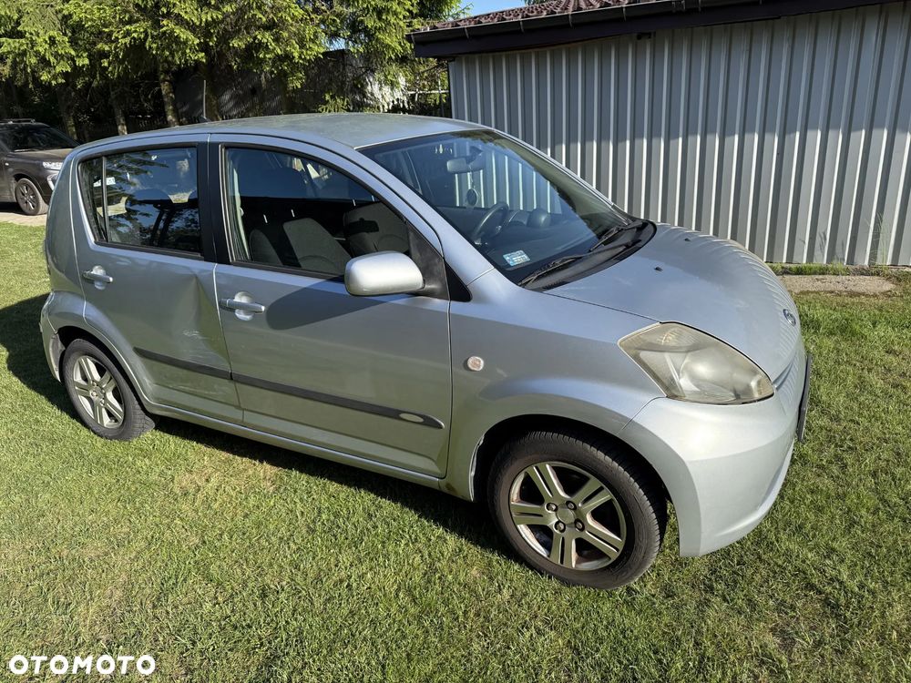 Daihatsu Sirion 1.3 - 7