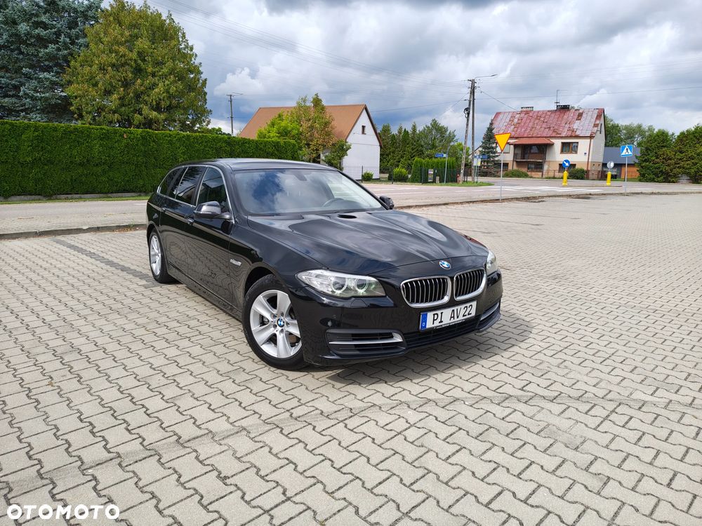BMW Seria 5 520d xDrive - 15