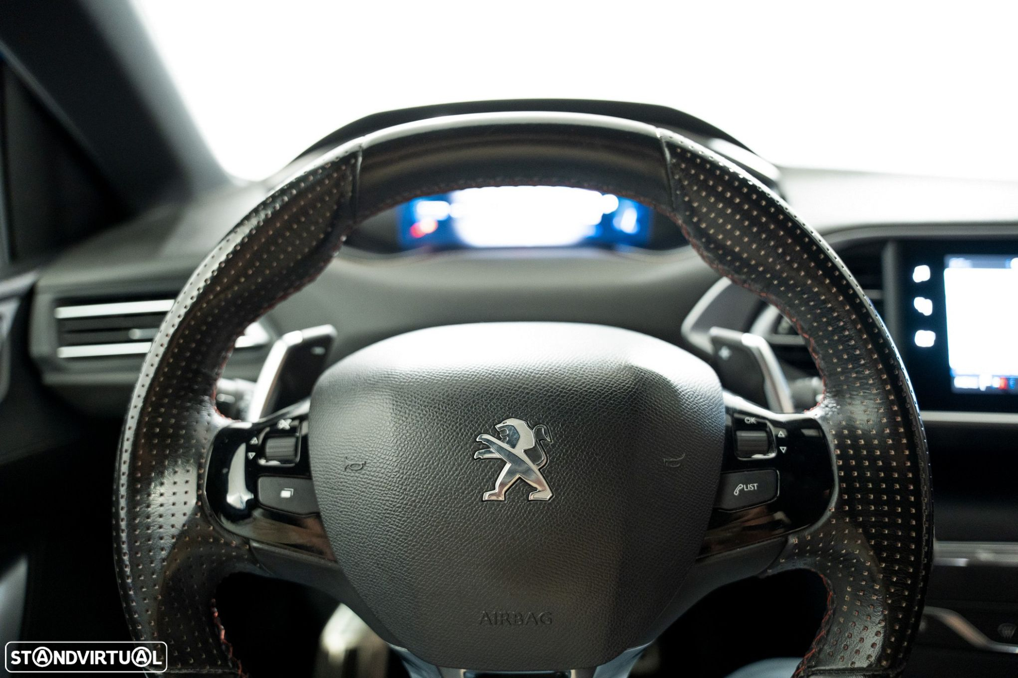 Peugeot 308 SW 1.5 BlueHDi GT EAT8 - 11