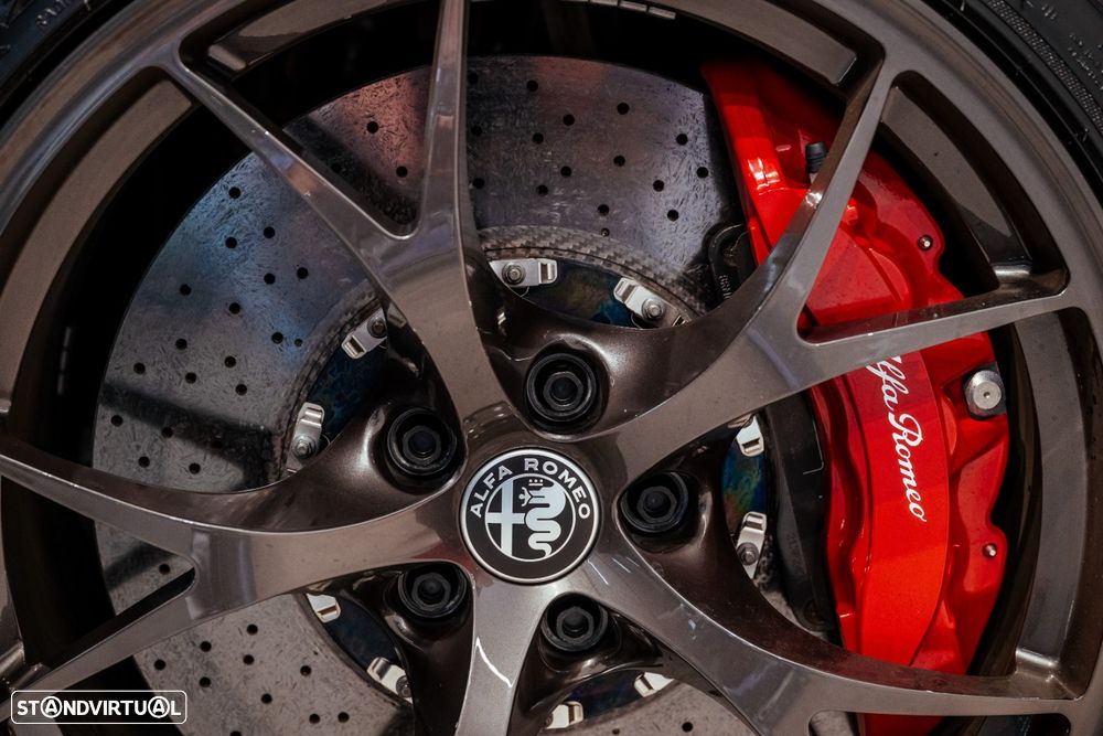 Alfa Romeo Giulia 2.9 Bi-Turbo Quadrifoglio AT8 - 22