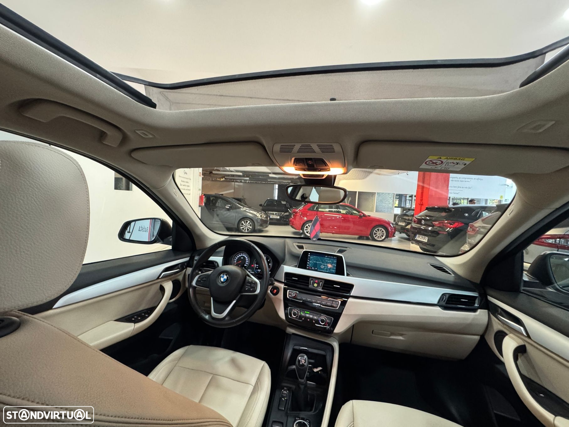BMW X1 16 d sDrive Advantage - 38