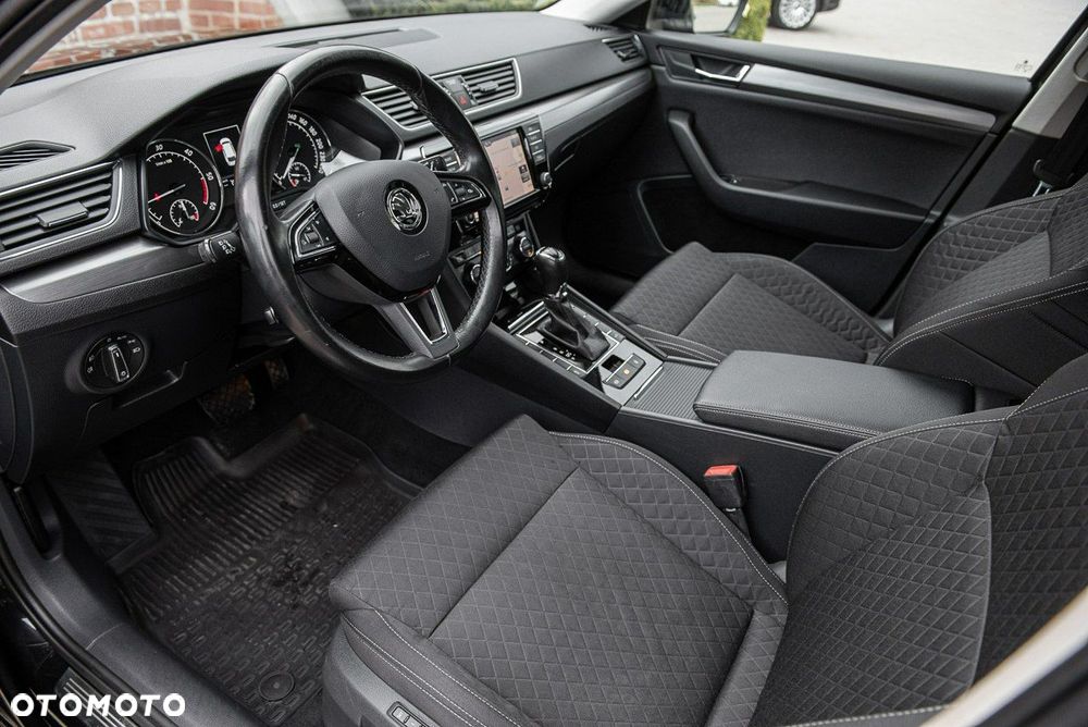 Skoda Superb 2.0 TDI DSG Premium Edition - 6