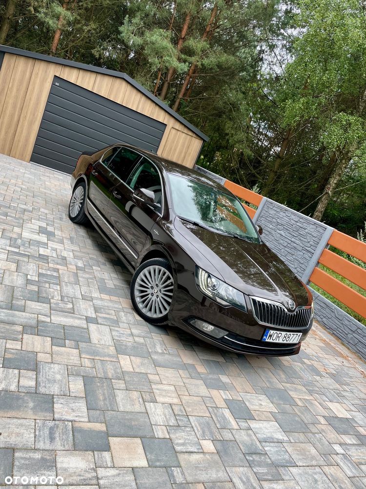 Skoda Superb 2.0 TDI 4x4 L&K DSG - 3