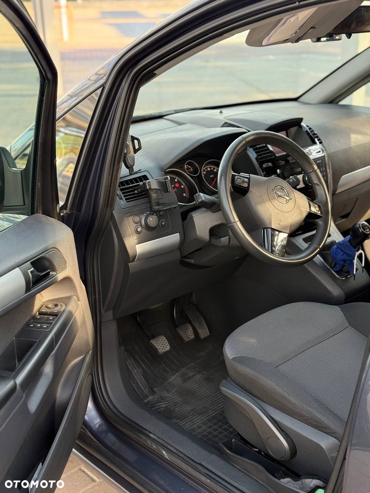 Opel Zafira - 7