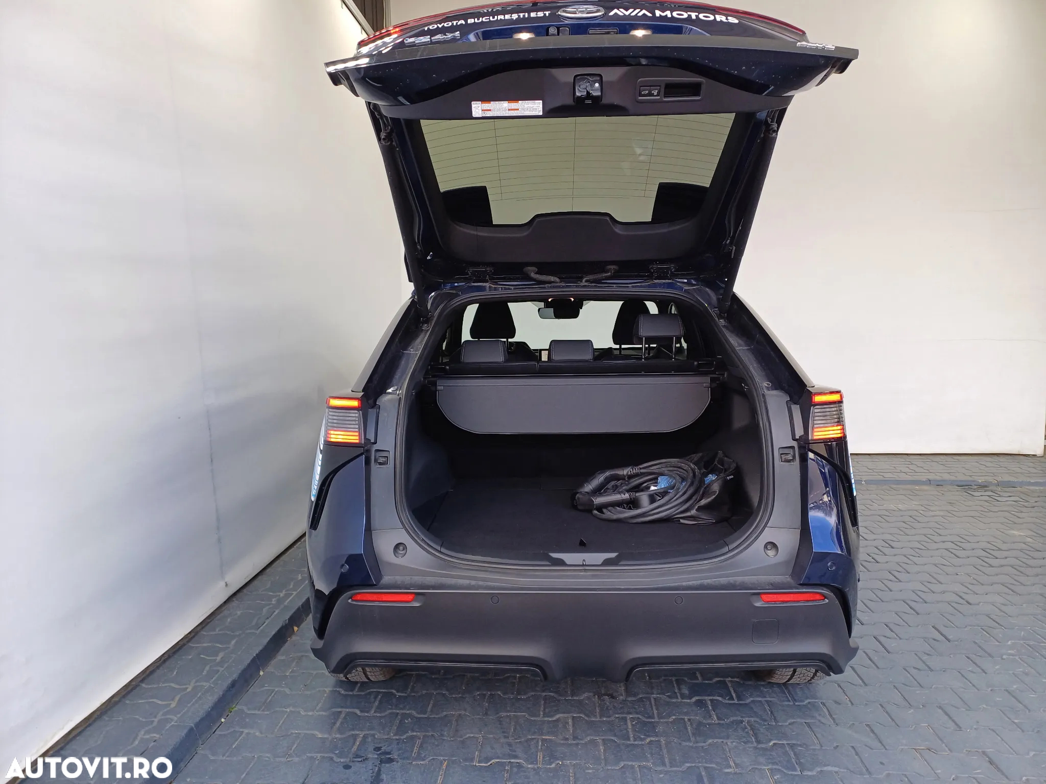Toyota BZ4X 160 KW AWD (4x4) Luxury - 26