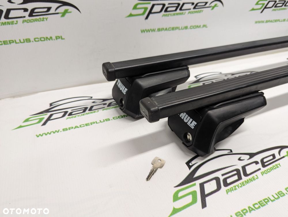 Bagażnik dachowy Thule: belki 7122 + Stopy 7104 Na otwarte relingi - 2