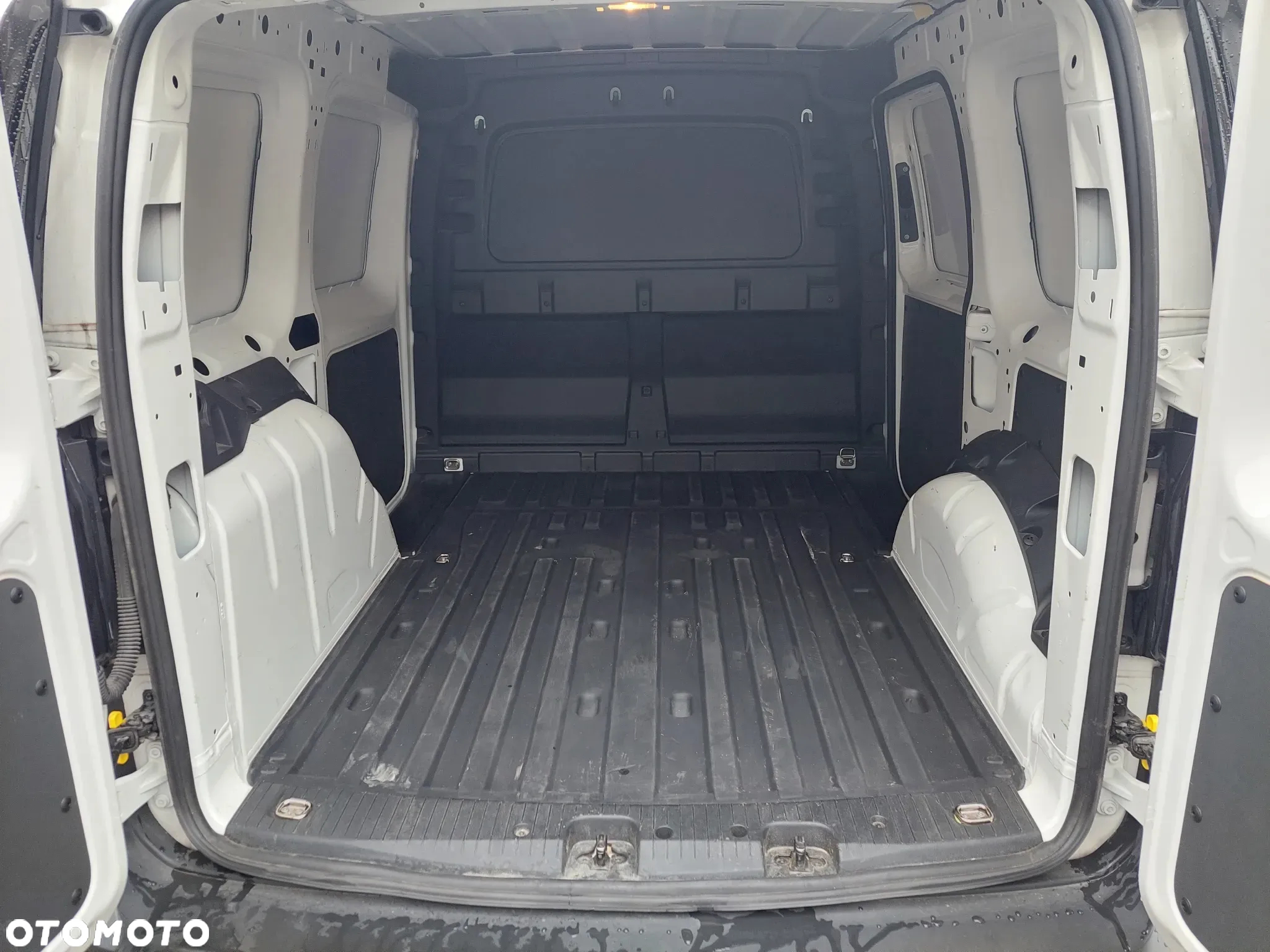 Volkswagen Caddy 2.0 TDI - 8