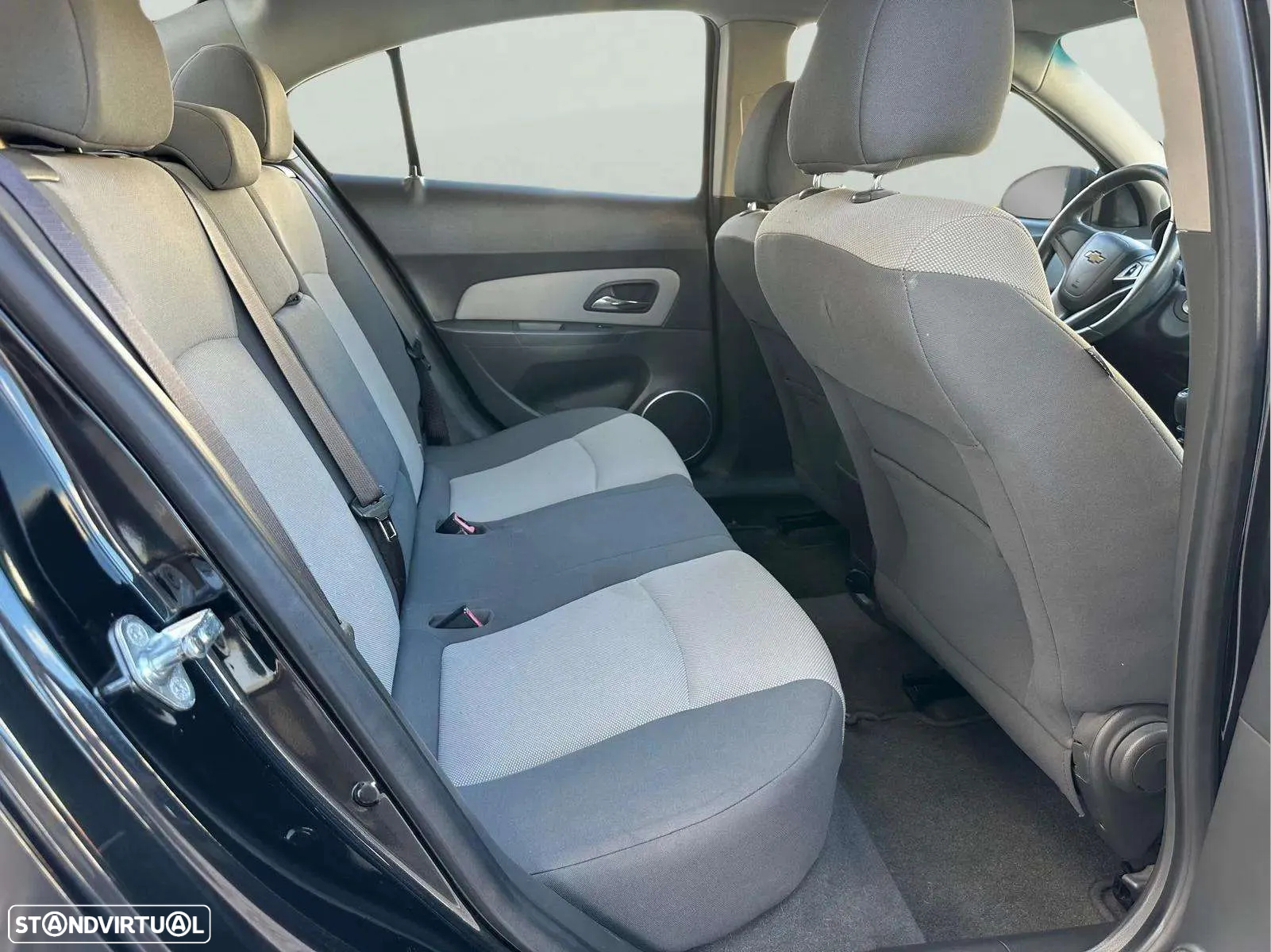 Chevrolet Cruze 1.6 LS - 10