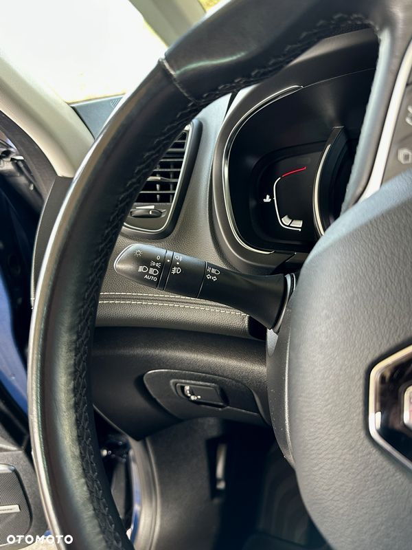 Renault Grand Scenic - 19