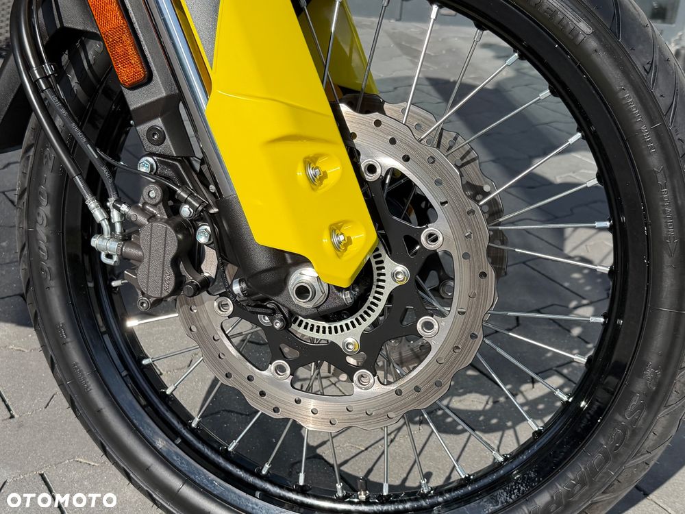 Suzuki V-STROM - 18