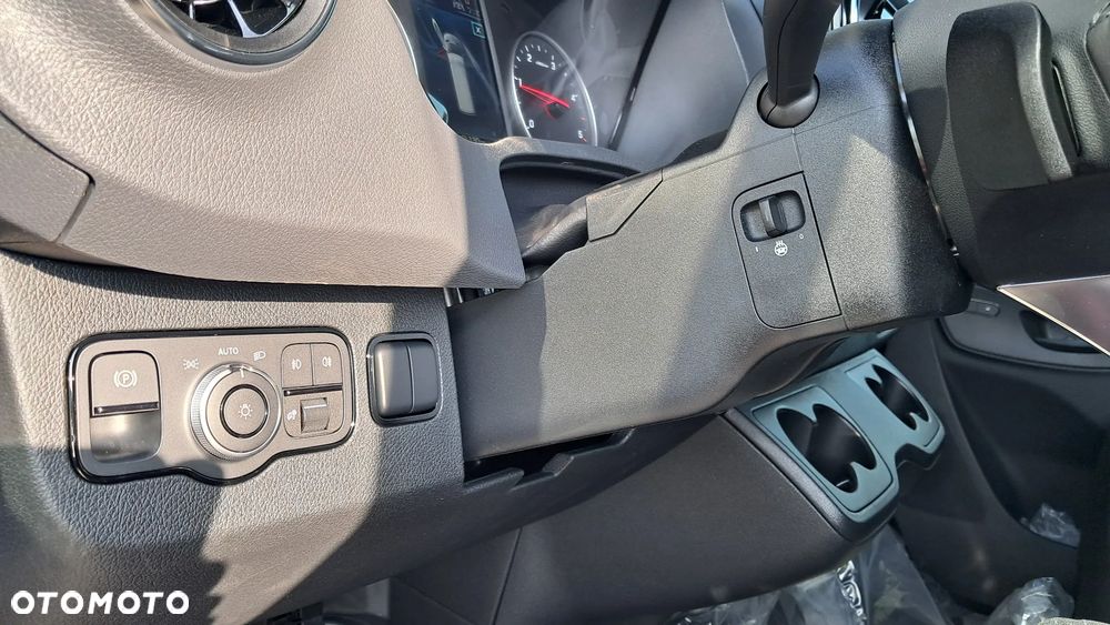 Mercedes-Benz Sprinter 319 CDI Furgon PRO L3H2 4x4 - 14