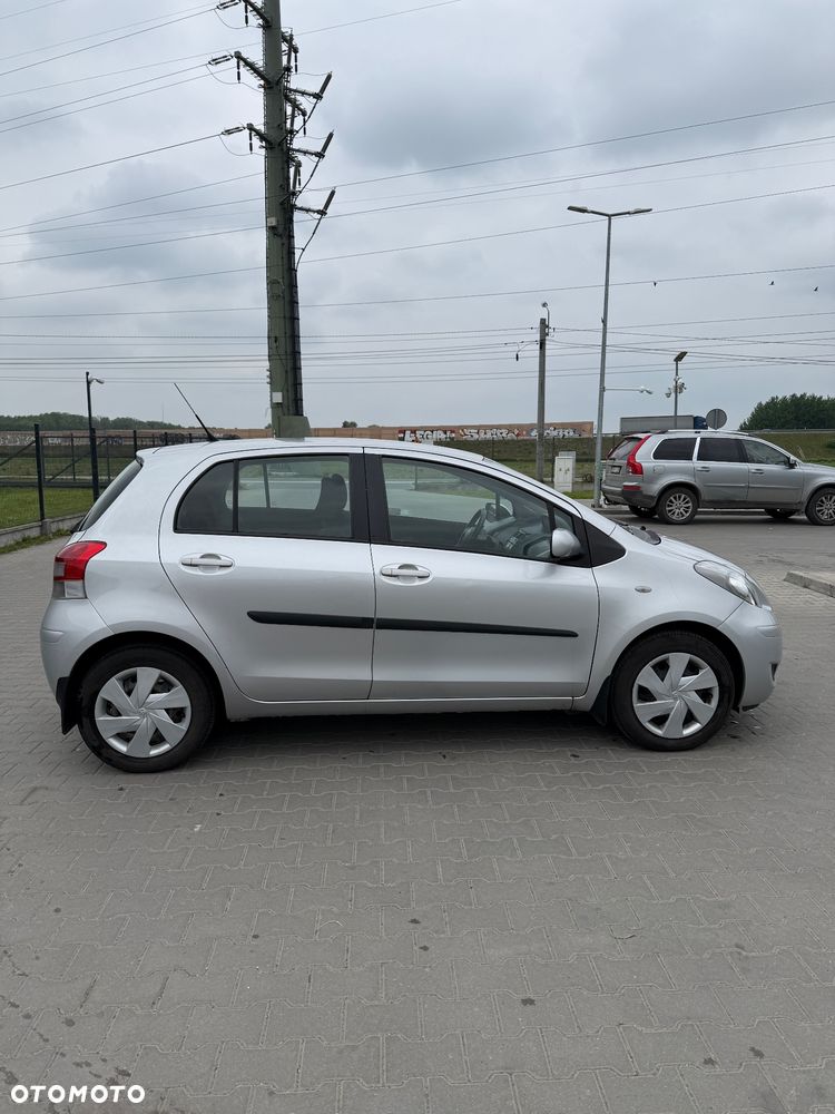Toyota Yaris 1.33 Luna - 17