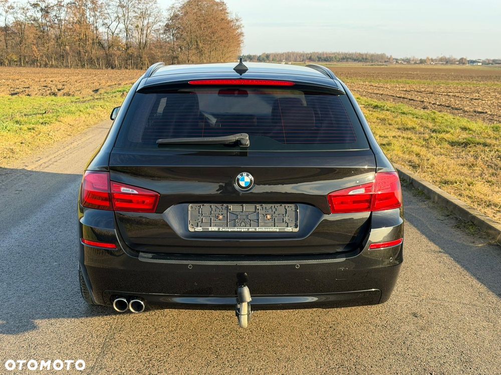 BMW Seria 5 525d xDrive - 8