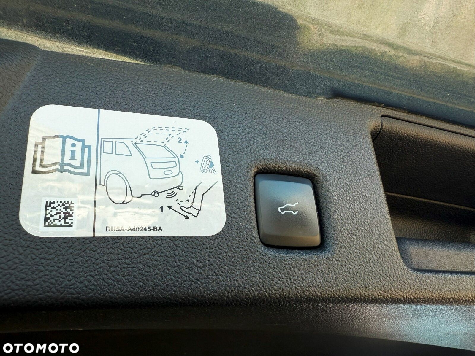 Ford Kuga - 10