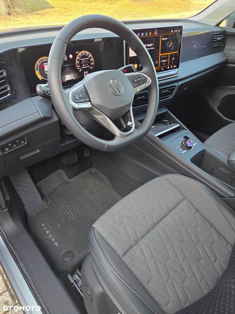 Volkswagen Tiguan 2.0 TDI SCR 4MOTION DSG Life - 6